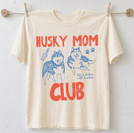 Husky Dog Mom Club Comfort Colors® T-Shirt