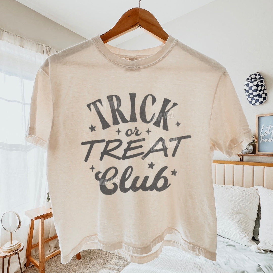 Trick or Treat Club Comfort Colors® Cropped T-Shirt